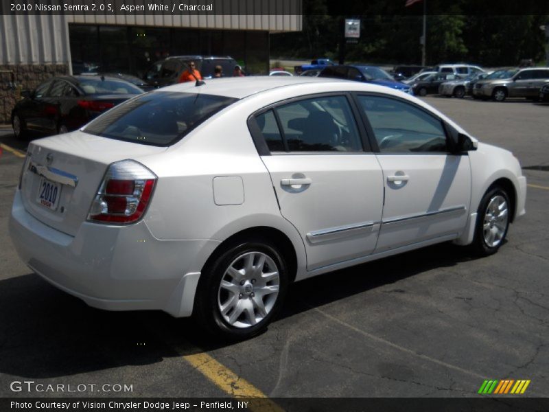 Aspen White / Charcoal 2010 Nissan Sentra 2.0 S