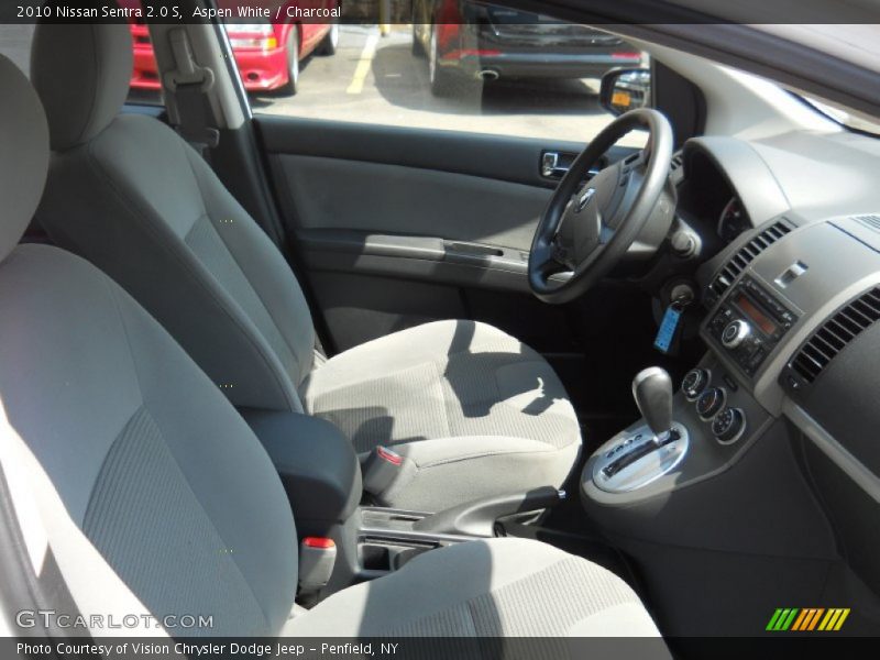 Aspen White / Charcoal 2010 Nissan Sentra 2.0 S