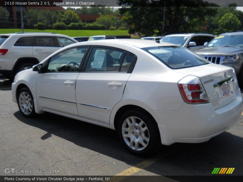 Aspen White / Charcoal 2010 Nissan Sentra 2.0 S