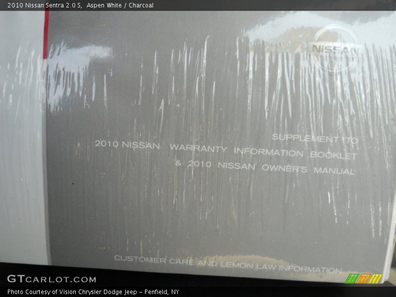 Aspen White / Charcoal 2010 Nissan Sentra 2.0 S
