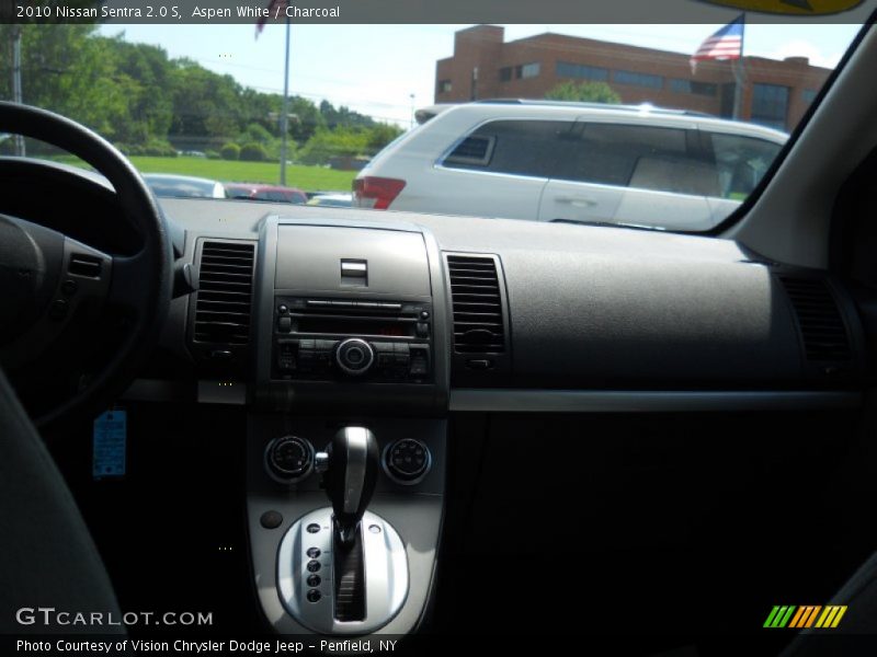 Aspen White / Charcoal 2010 Nissan Sentra 2.0 S