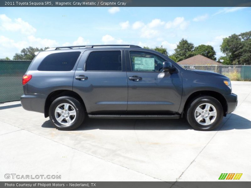 Magnetic Gray Metallic / Graphite Gray 2011 Toyota Sequoia SR5