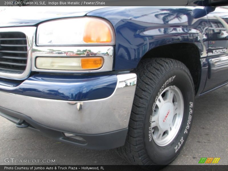 Indigo Blue Metallic / Pewter/Shale 2002 GMC Yukon XL SLE