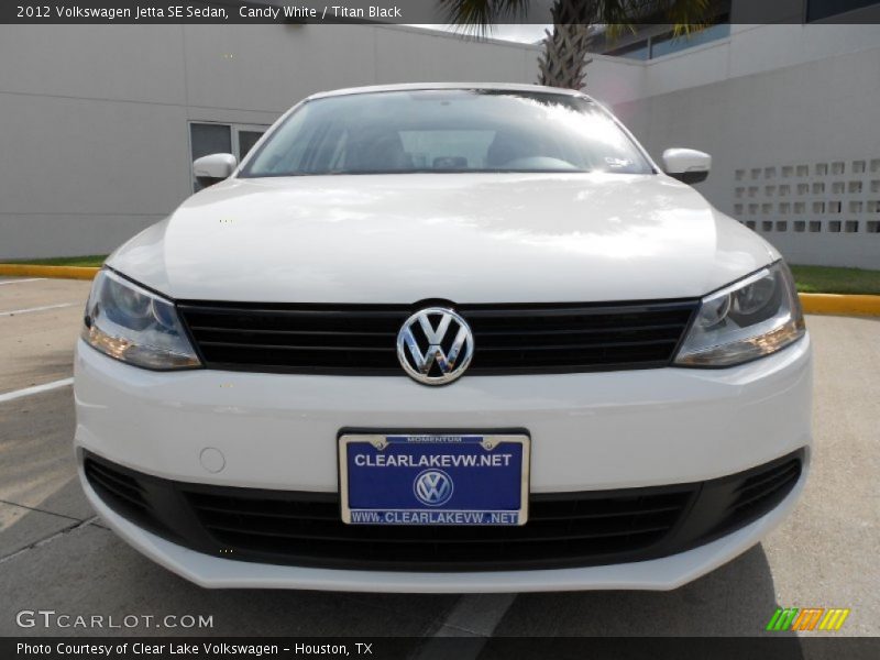 Candy White / Titan Black 2012 Volkswagen Jetta SE Sedan