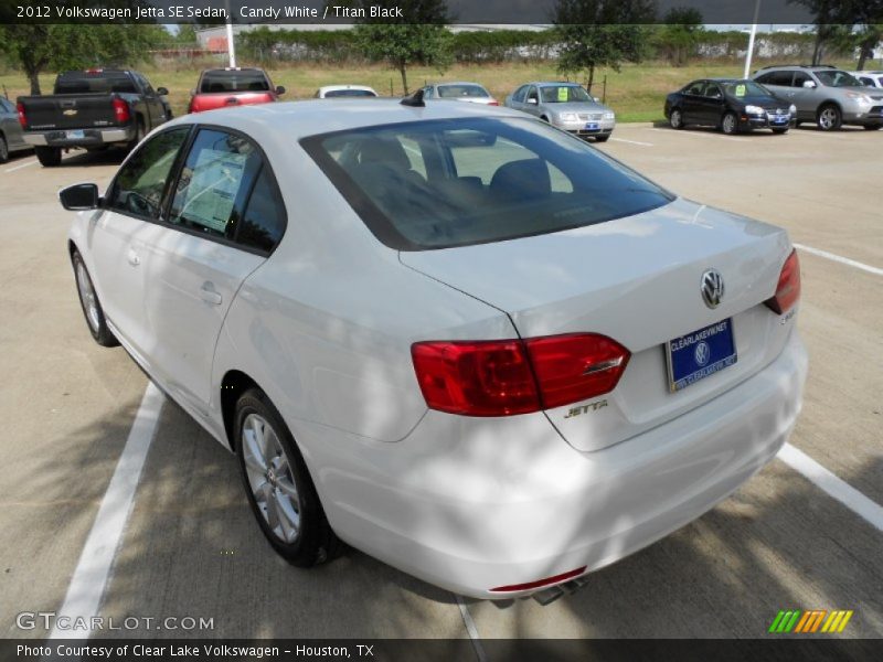 Candy White / Titan Black 2012 Volkswagen Jetta SE Sedan