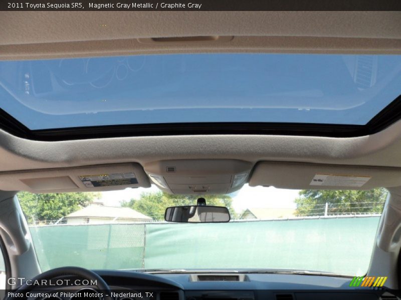Magnetic Gray Metallic / Graphite Gray 2011 Toyota Sequoia SR5
