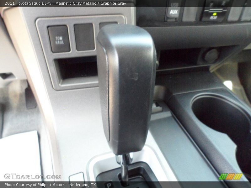 Magnetic Gray Metallic / Graphite Gray 2011 Toyota Sequoia SR5