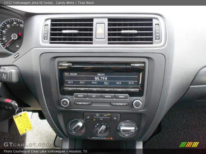 Controls of 2012 Jetta SE Sedan