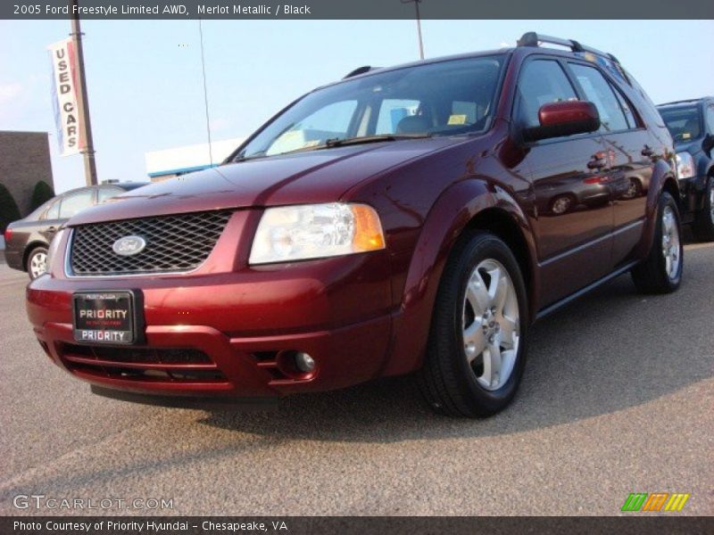 Merlot Metallic / Black 2005 Ford Freestyle Limited AWD