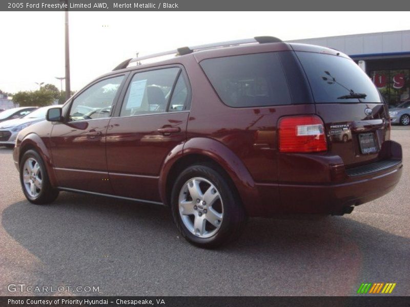 Merlot Metallic / Black 2005 Ford Freestyle Limited AWD