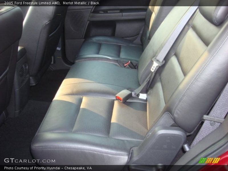  2005 Freestyle Limited AWD Black Interior