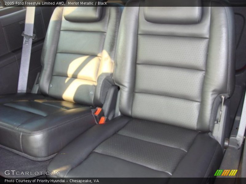  2005 Freestyle Limited AWD Black Interior