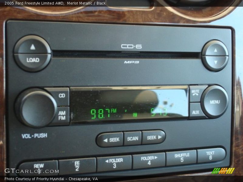 Audio System of 2005 Freestyle Limited AWD
