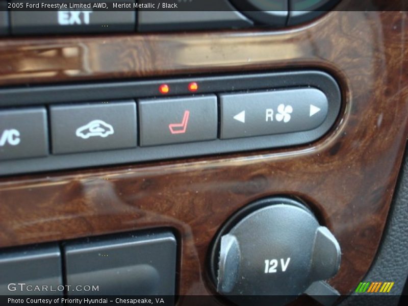 Merlot Metallic / Black 2005 Ford Freestyle Limited AWD