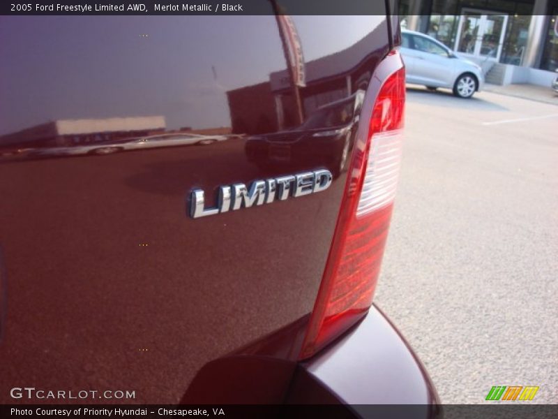  2005 Freestyle Limited AWD Logo