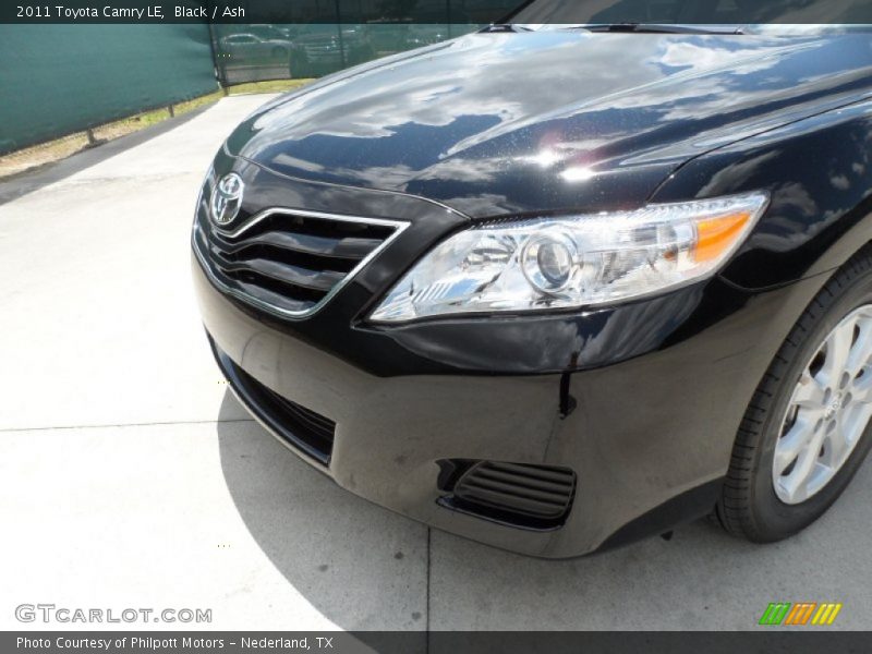 Black / Ash 2011 Toyota Camry LE
