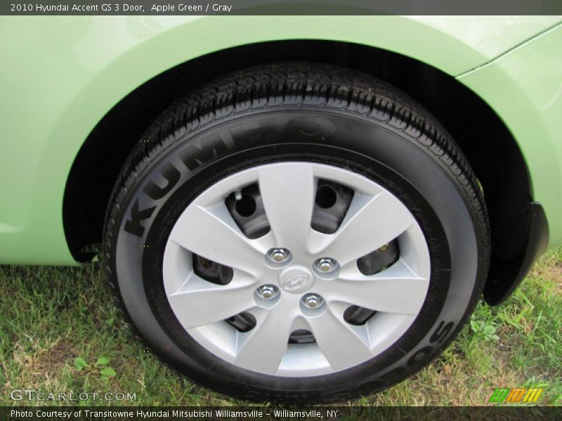 Apple Green / Gray 2010 Hyundai Accent GS 3 Door