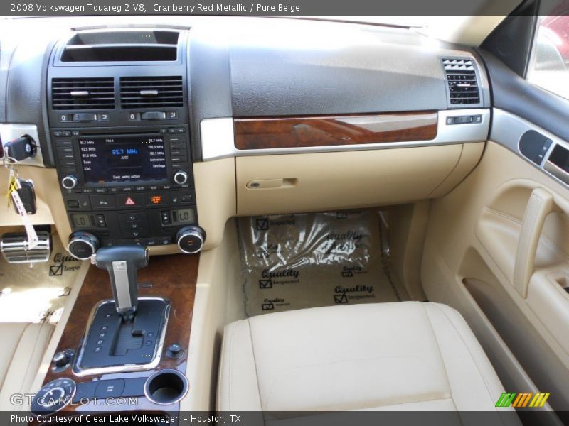 Cranberry Red Metallic / Pure Beige 2008 Volkswagen Touareg 2 V8