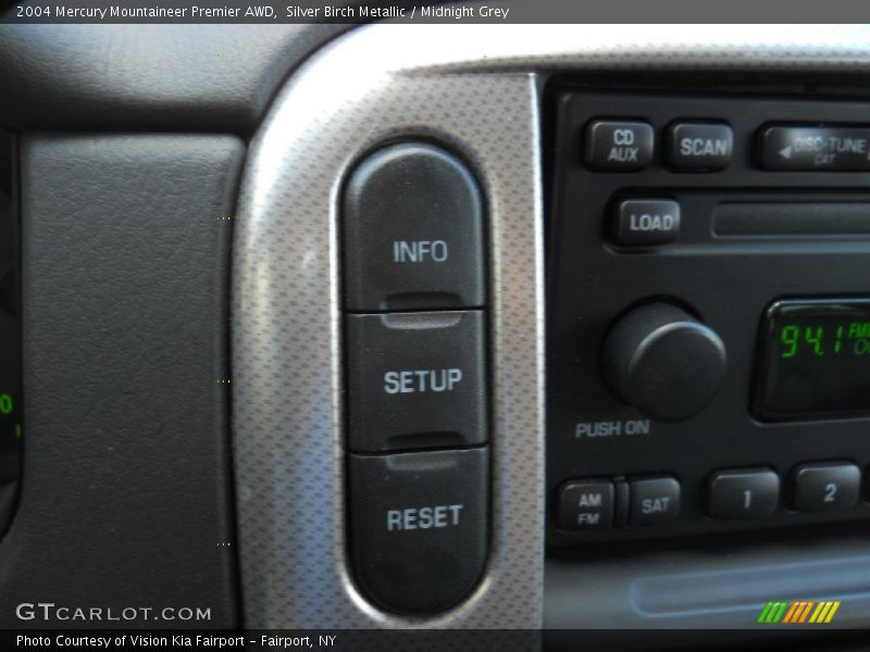 Silver Birch Metallic / Midnight Grey 2004 Mercury Mountaineer Premier AWD