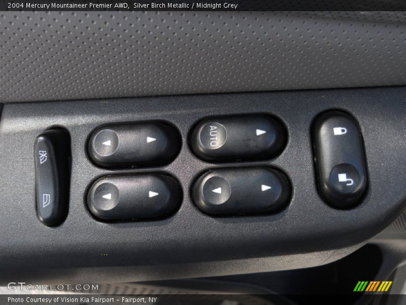 Silver Birch Metallic / Midnight Grey 2004 Mercury Mountaineer Premier AWD