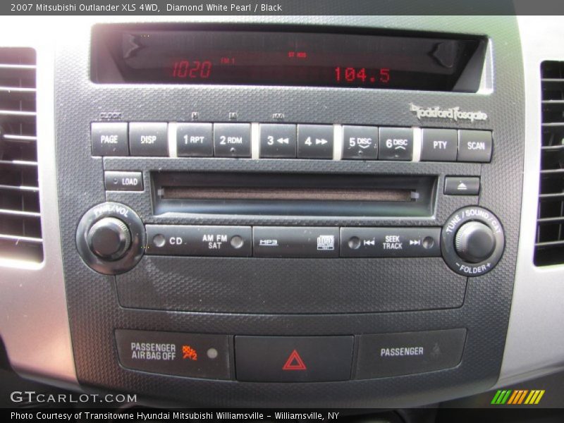 Diamond White Pearl / Black 2007 Mitsubishi Outlander XLS 4WD
