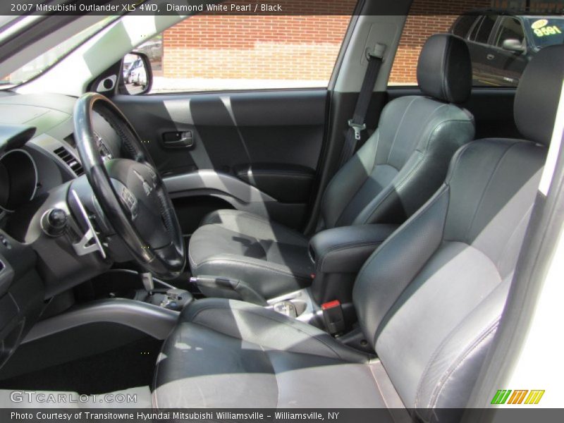 Diamond White Pearl / Black 2007 Mitsubishi Outlander XLS 4WD
