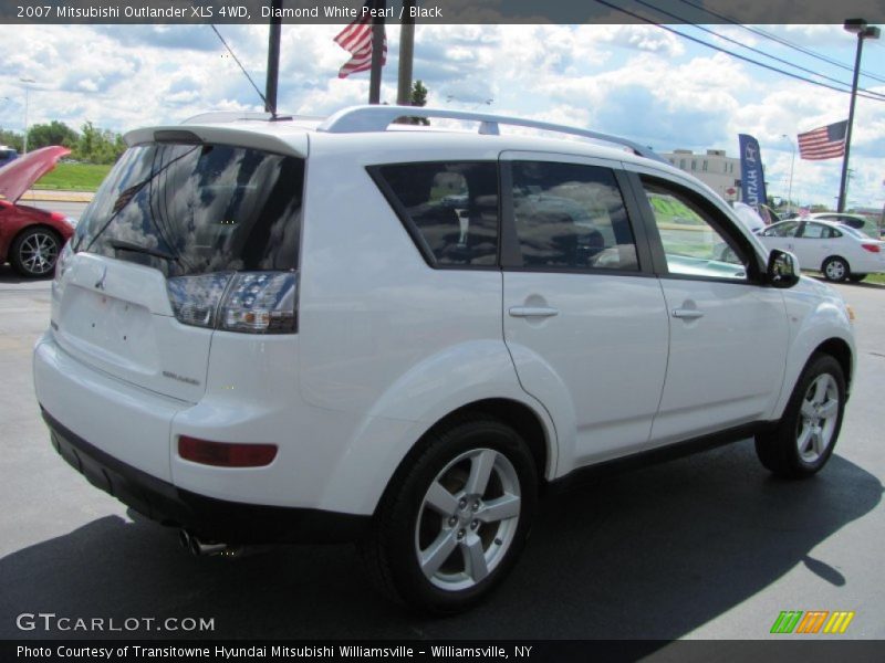 Diamond White Pearl / Black 2007 Mitsubishi Outlander XLS 4WD