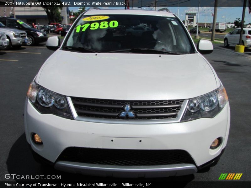 Diamond White Pearl / Black 2007 Mitsubishi Outlander XLS 4WD