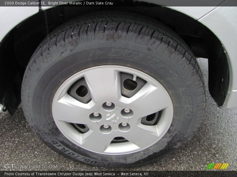 Bright Silver Metallic / Dark Slate Gray 2009 Dodge Caliber SE