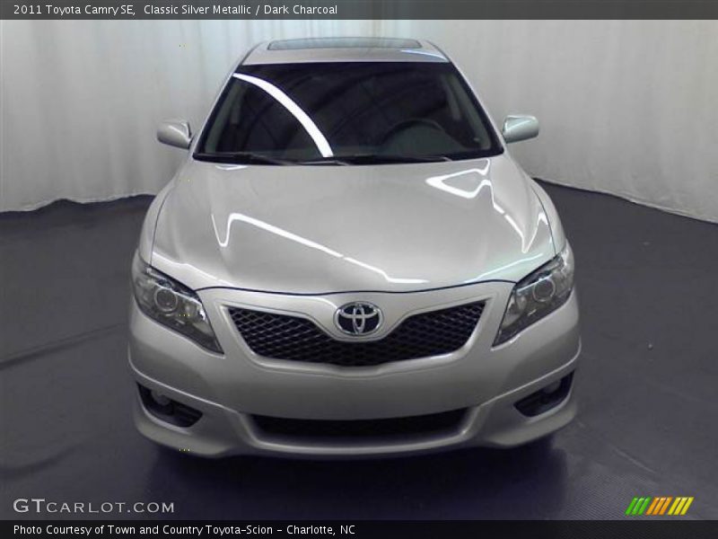 Classic Silver Metallic / Dark Charcoal 2011 Toyota Camry SE