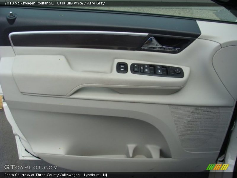 Calla Lilly White / Aero Gray 2010 Volkswagen Routan SE