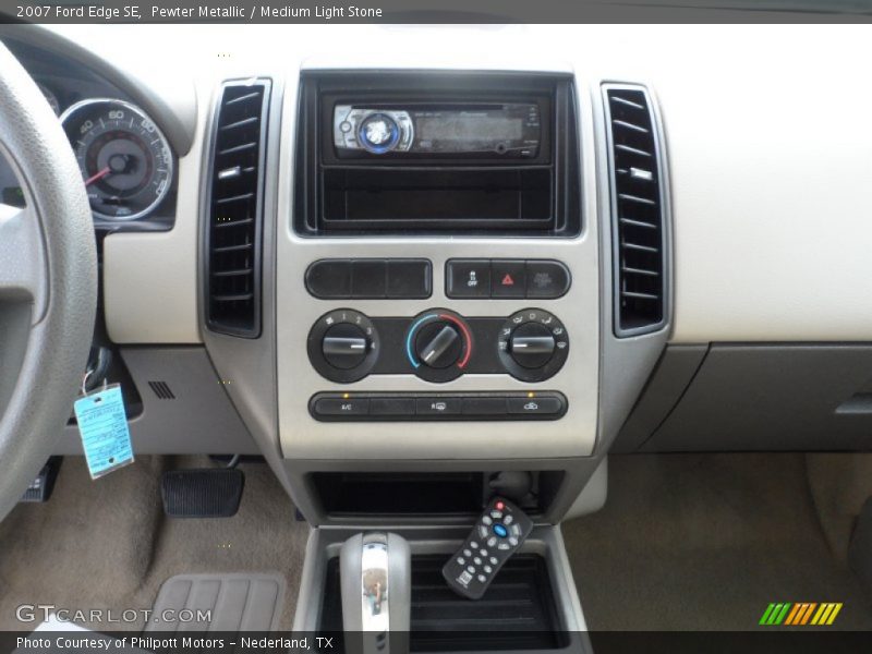 Pewter Metallic / Medium Light Stone 2007 Ford Edge SE