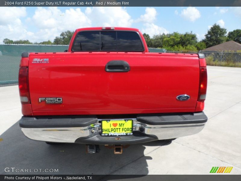 Red / Medium Flint 2004 Ford F250 Super Duty XLT Regular Cab 4x4