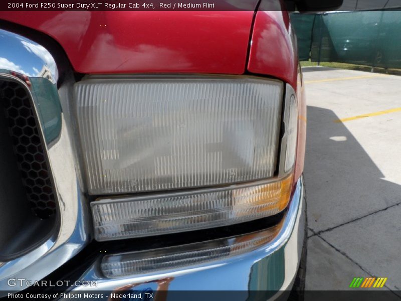 Red / Medium Flint 2004 Ford F250 Super Duty XLT Regular Cab 4x4