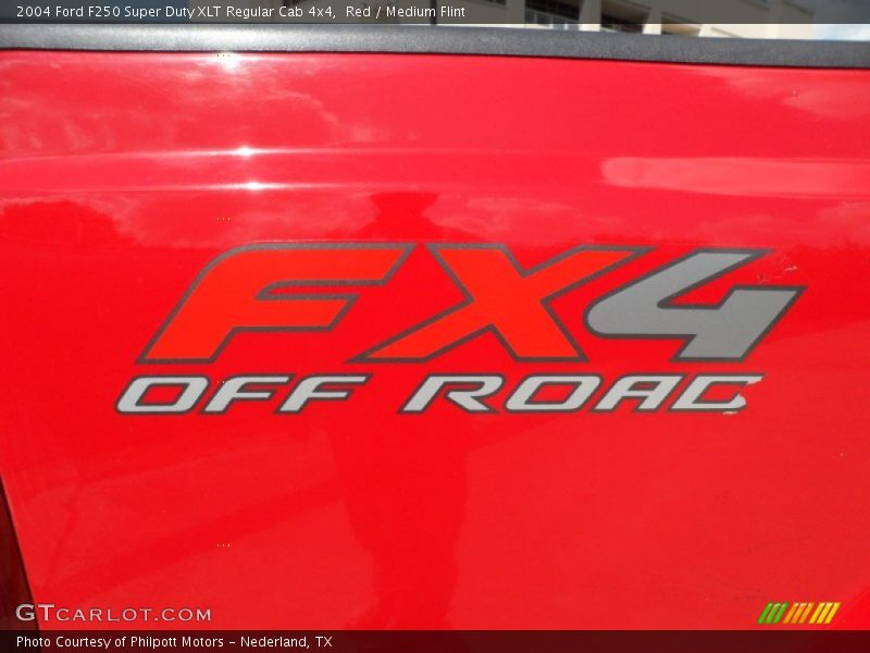  2004 F250 Super Duty XLT Regular Cab 4x4 Logo
