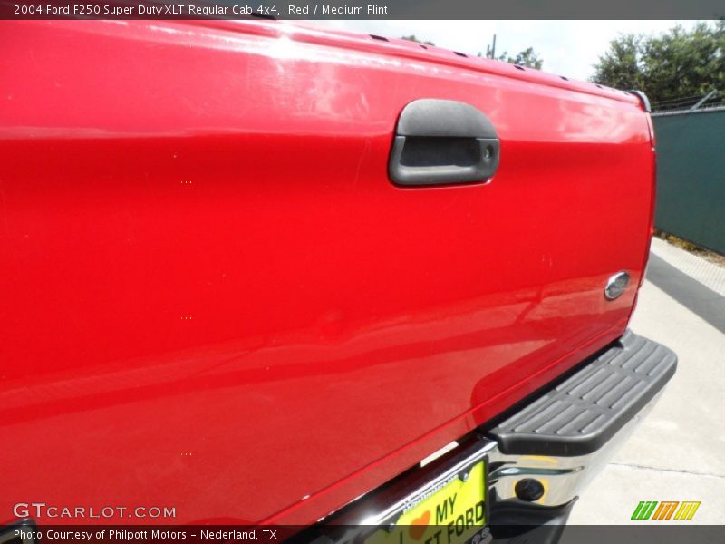 Red / Medium Flint 2004 Ford F250 Super Duty XLT Regular Cab 4x4