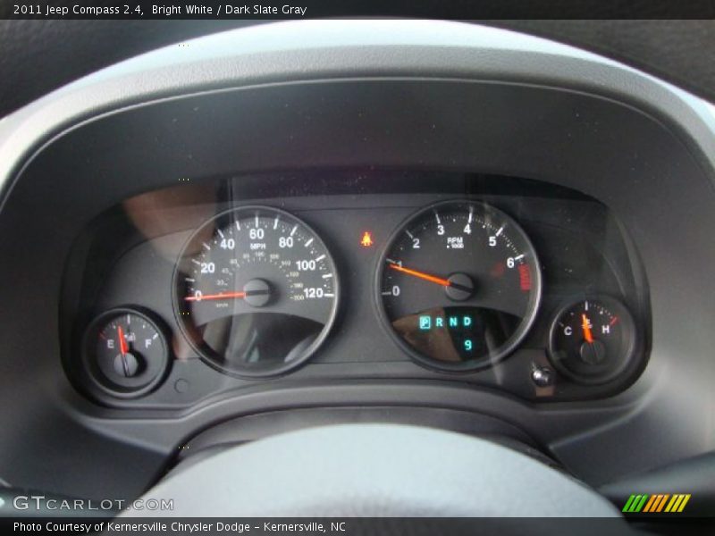 Bright White / Dark Slate Gray 2011 Jeep Compass 2.4