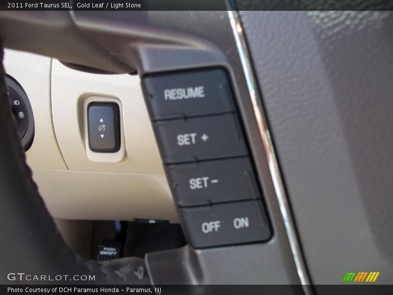Gold Leaf / Light Stone 2011 Ford Taurus SEL