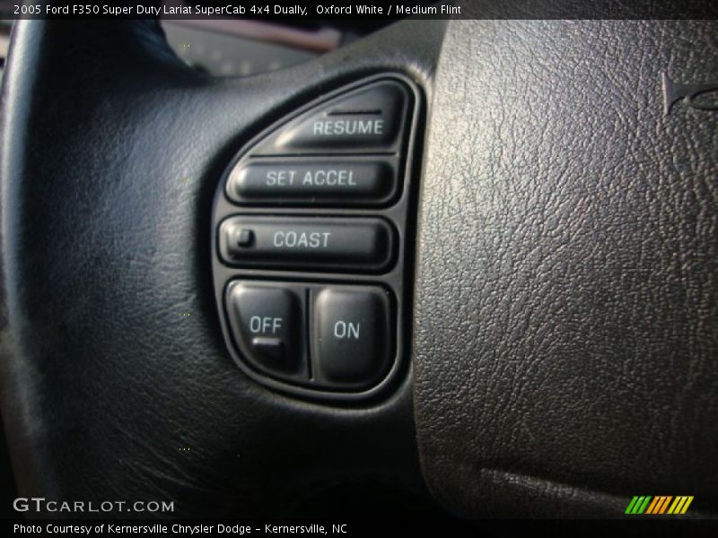 Controls of 2005 F350 Super Duty Lariat SuperCab 4x4 Dually