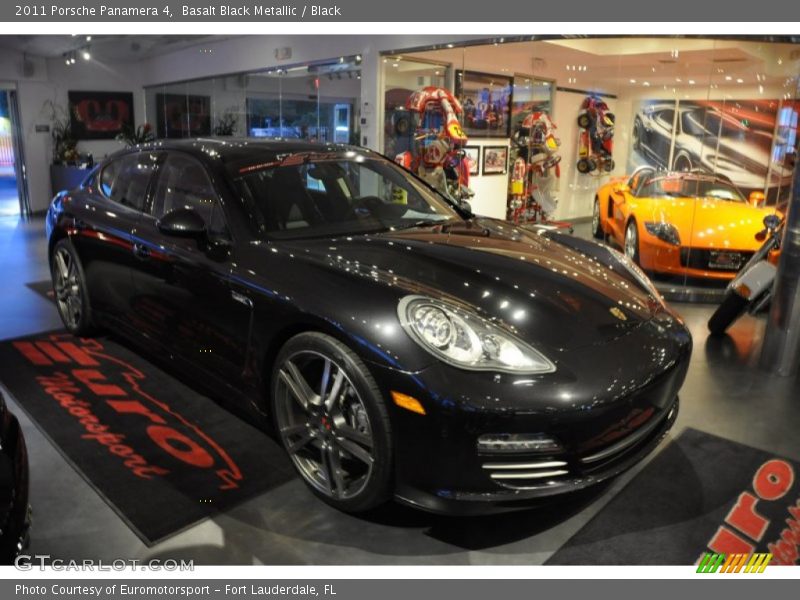Basalt Black Metallic / Black 2011 Porsche Panamera 4