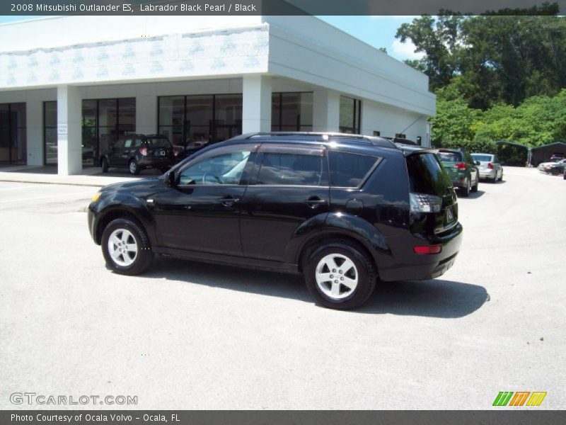 Labrador Black Pearl / Black 2008 Mitsubishi Outlander ES