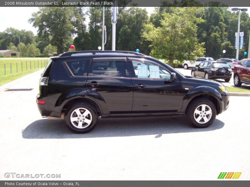 Labrador Black Pearl / Black 2008 Mitsubishi Outlander ES