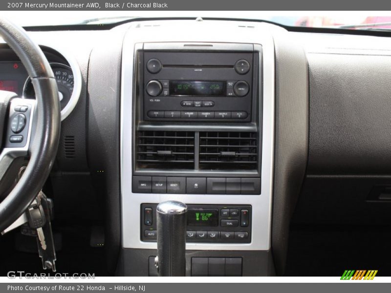 Black / Charcoal Black 2007 Mercury Mountaineer AWD