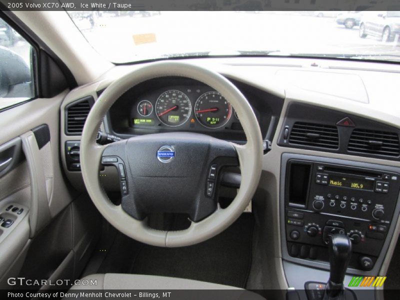 Ice White / Taupe 2005 Volvo XC70 AWD