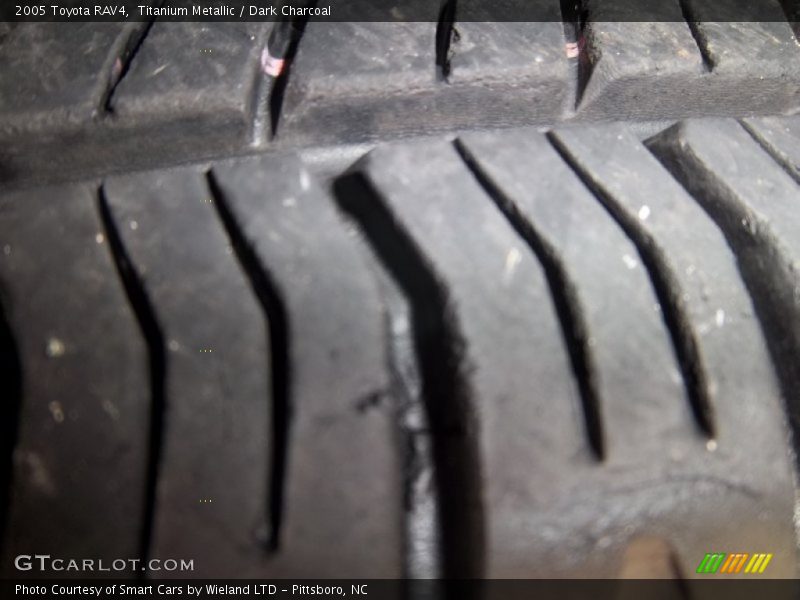 Titanium Metallic / Dark Charcoal 2005 Toyota RAV4