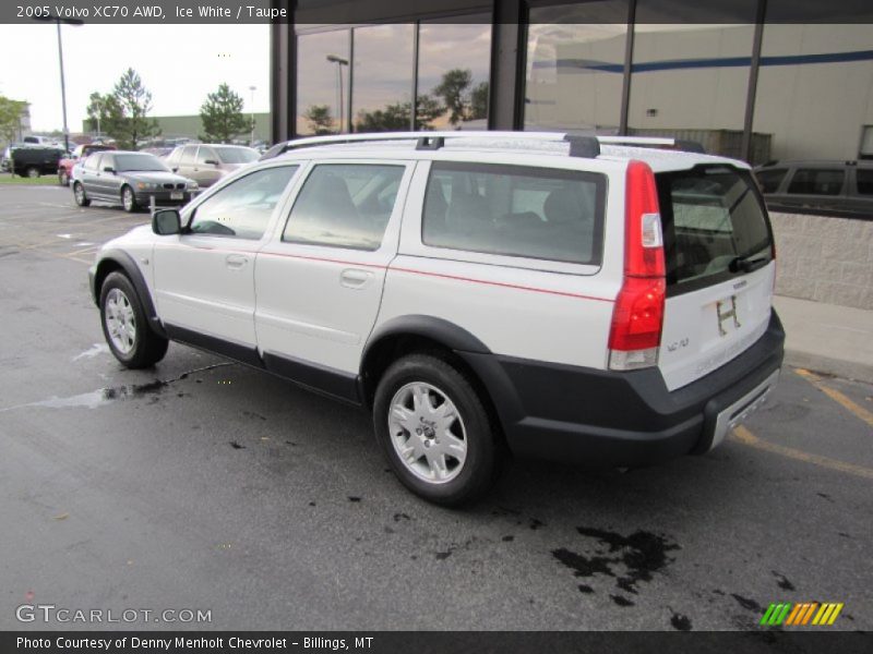 Ice White / Taupe 2005 Volvo XC70 AWD