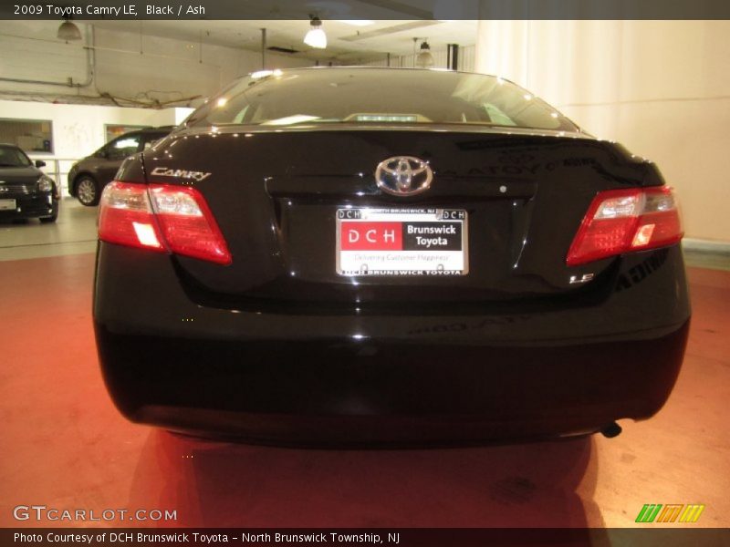 Black / Ash 2009 Toyota Camry LE