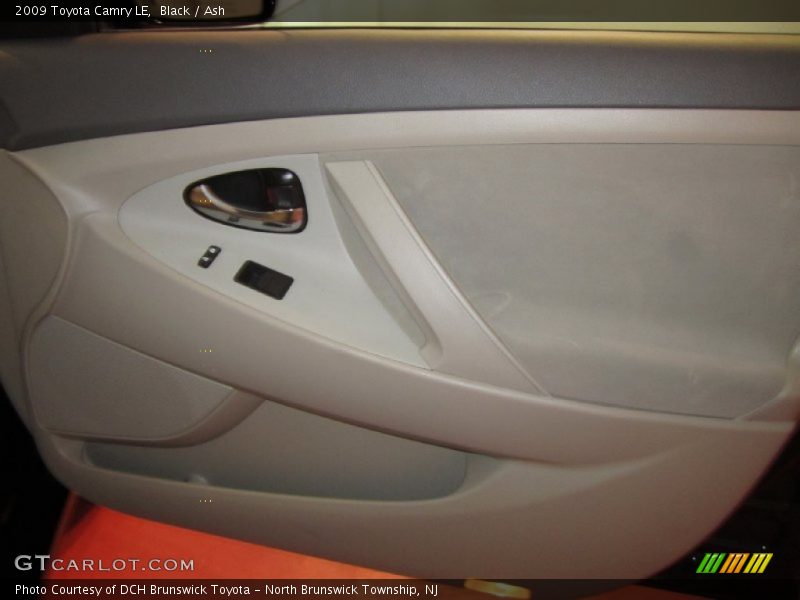 Black / Ash 2009 Toyota Camry LE