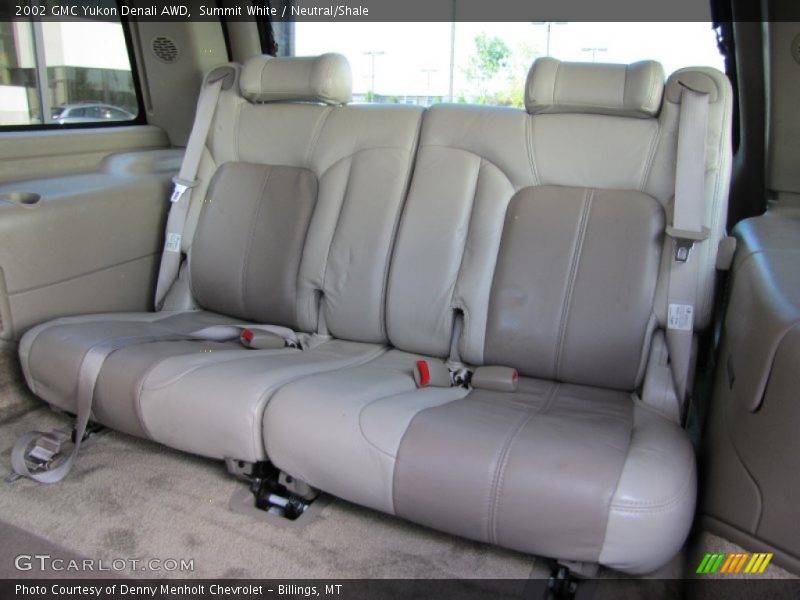  2002 Yukon Denali AWD Neutral/Shale Interior