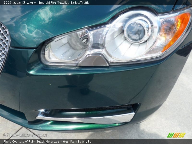 Emerald Fire Metallic / Barley/Truffle 2009 Jaguar XF Luxury